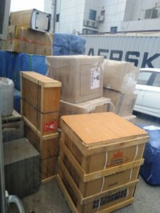 Different cargo including furniture, TV, bikes, kitchen items, house hold goods, and commercial items like honey and dates by air are shipped to South America, and African countries from Saudi Arabia including Jeddah, Dmmam, Madinah, Makkah, and Riyadh by air and sea cargo.